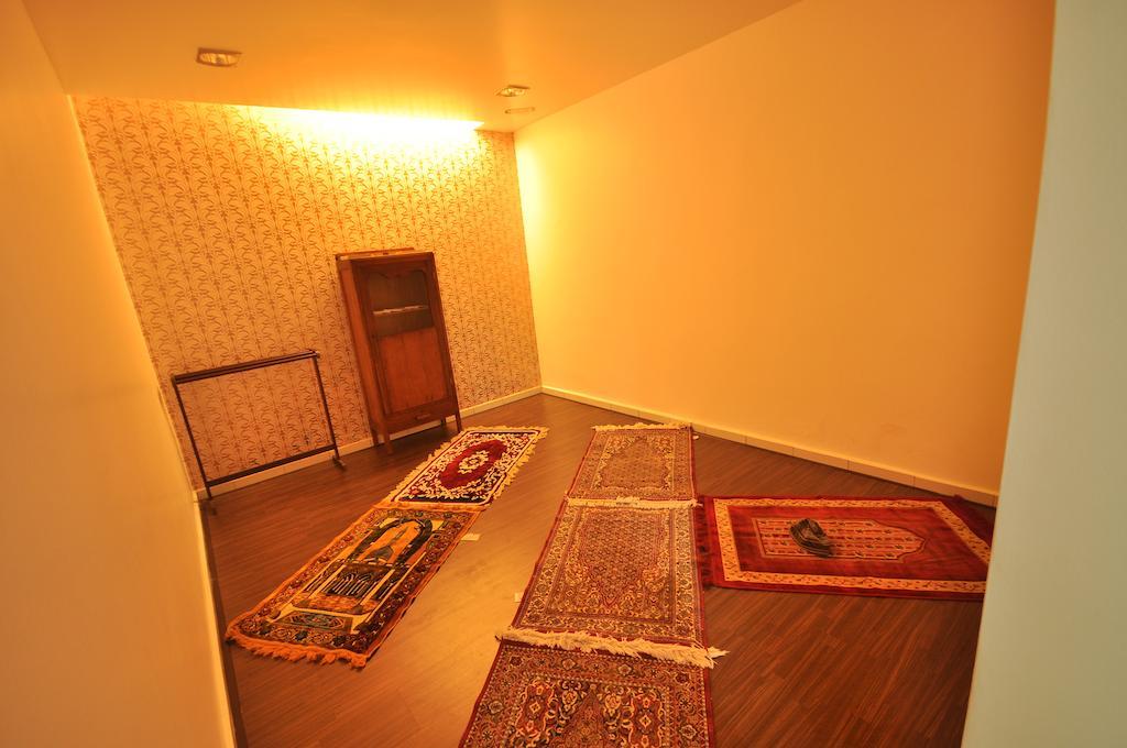 White Hotel Malacca Eksteriør bilde